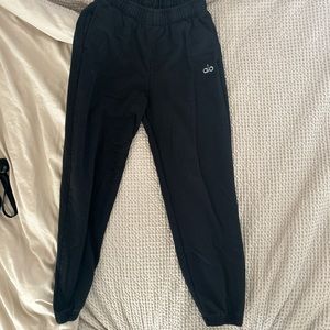 Black Alo Yoga sweatpants